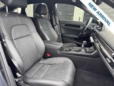 Used 2025 Honda Civic Sport Touring image 9
