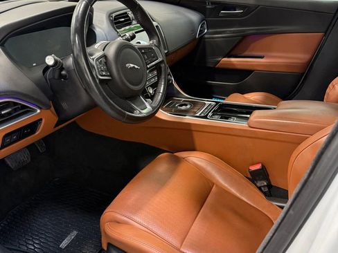 Used 2018 Jaguar XE Portfolio RWD image 18