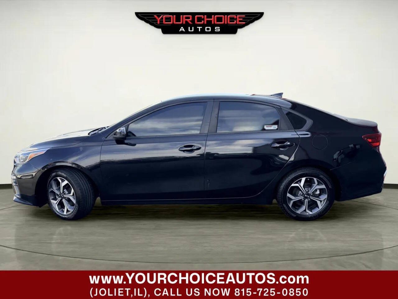 Used 2020 Kia Forte LXS FWD image 2