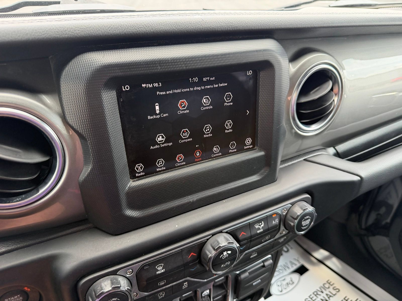 Used 2021 Jeep Wrangler Unlimited Sahara AWD/4WD image 18