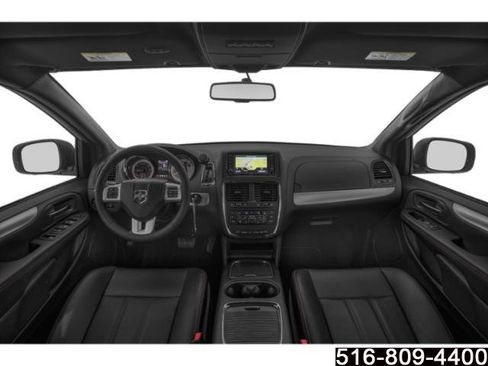 Used 2019 Dodge Grand Caravan GT image 12