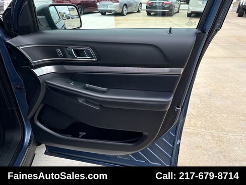 Used 2018 Ford Explorer XLT image 72