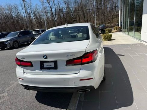 Certified 2023 BMW 530i xDrive w/ Convenience Package image 7