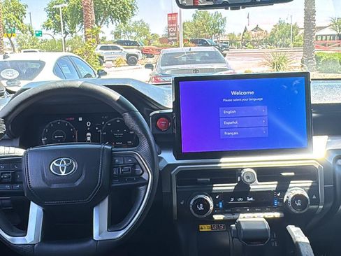 Used 2024 Toyota Tacoma TRD Off-Road w/ TRD Off Road Premium Package AWD/4WD image 12