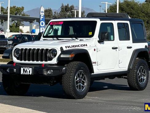 Used 2024 Jeep Wrangler Unlimited Rubicon w/ Technology Group image 8