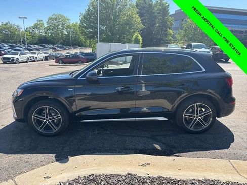 Used 2023 Audi Q5 e Prestige w/ Prestige Package AWD/4WD image 2