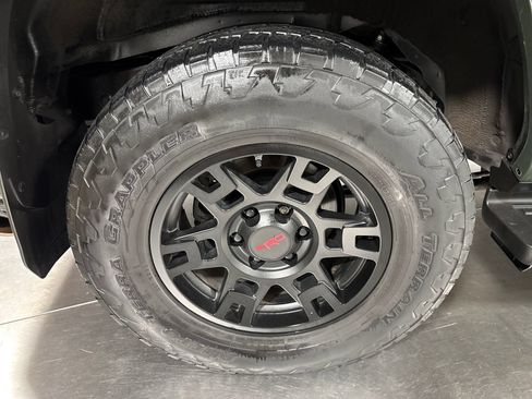 Used 2020 Toyota 4Runner TRD Pro AWD/4WD image 13