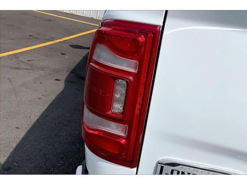 Used 2024 RAM 2500 Limited AWD/4WD image 29