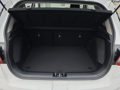 New 2026 Hyundai Venue SEL image 12