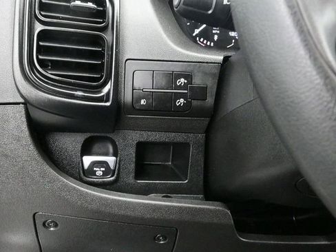 Used 2025 RAM ProMaster 2500 w/ Convenience Group FWD image 19