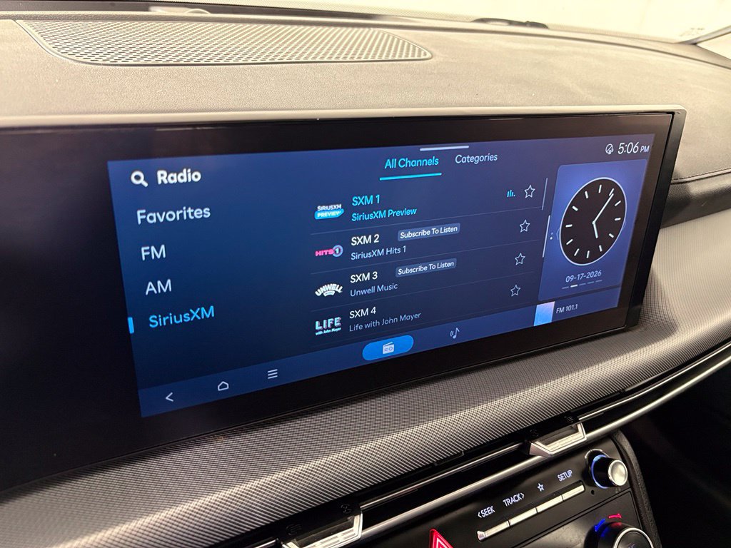 Used 2025 Hyundai Sonata SEL FWD image 29
