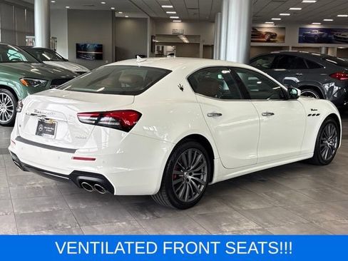 Used 2022 Maserati Ghibli Modena Q4 AWD/4WD image 6