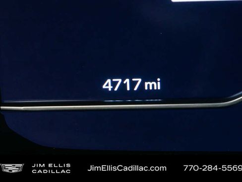 Used 2023 GMC Yukon XL Denali w/ Denali Reserve Package image 16