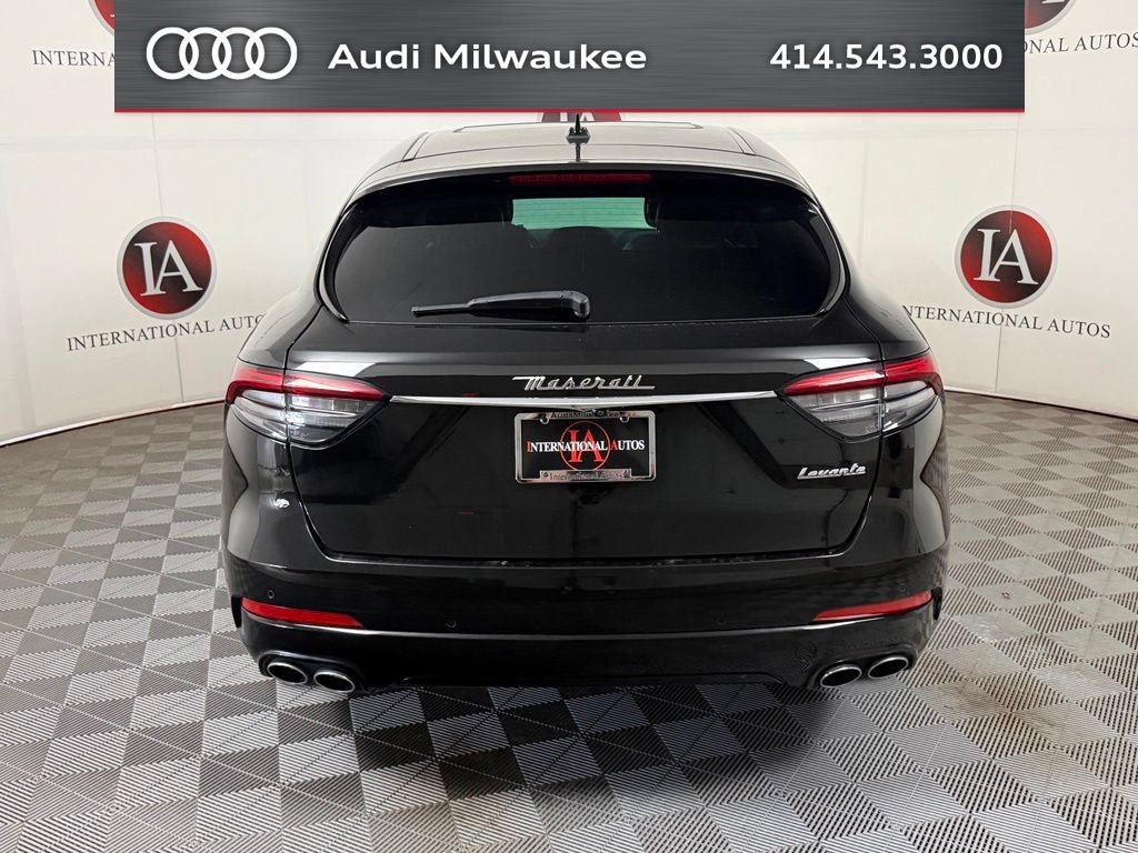 Used 2021 Maserati Levante AWD/4WD image 7