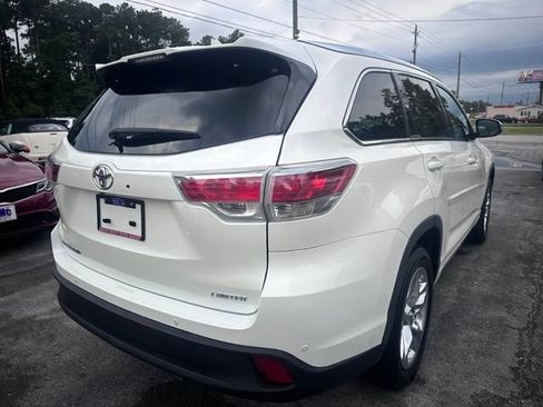 Used 2014 Toyota Highlander Limited Platinum FWD image 7