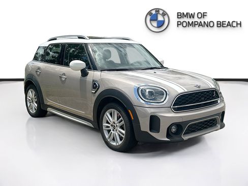 Used 2023 MINI Cooper Countryman S FWD image 1