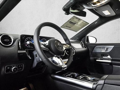 New 2026 Mercedes-Benz GLA 250 4MATIC image 10