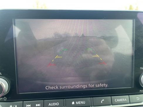 Used 2021 Nissan Rogue S image 25