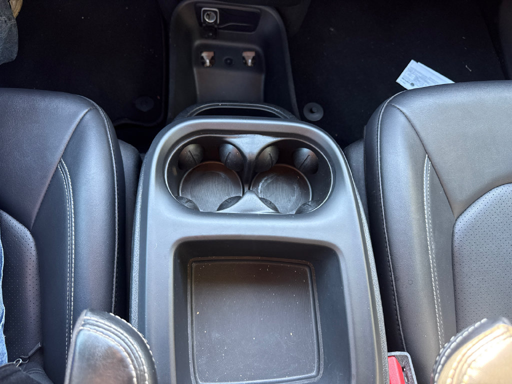 Used 2025 Chrysler Pacifica Select FWD image 23