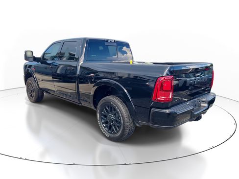 Used 2025 RAM 3500 Limited AWD/4WD image 4