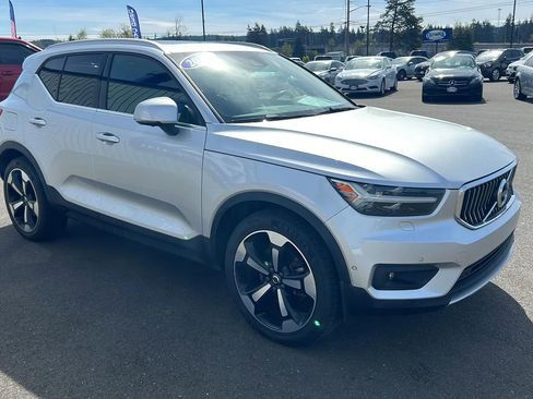 Used 2019 Volvo XC40 T5 Inscription AWD/4WD image 3