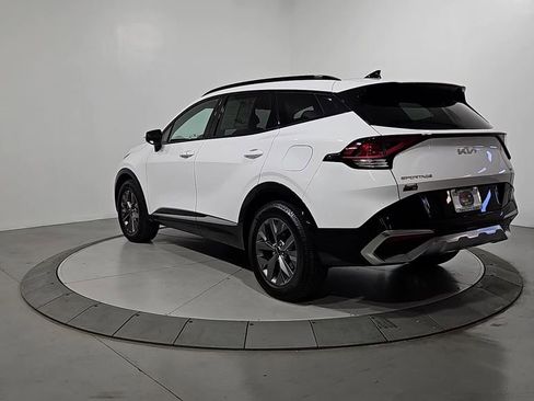 Used 2023 Kia Sportage SX image 3
