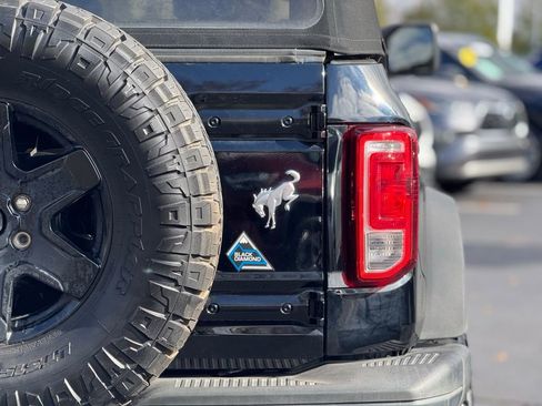 Used 2022 Ford Bronco Black Diamond image 13