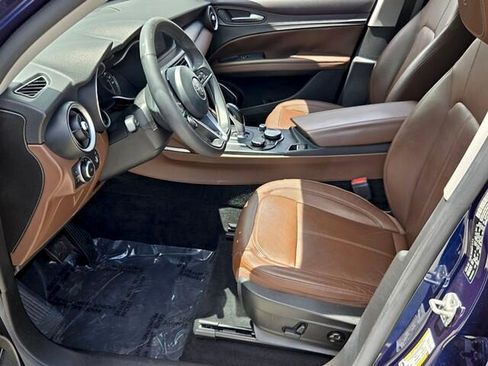 Used 2018 Alfa Romeo Stelvio AWD image 10