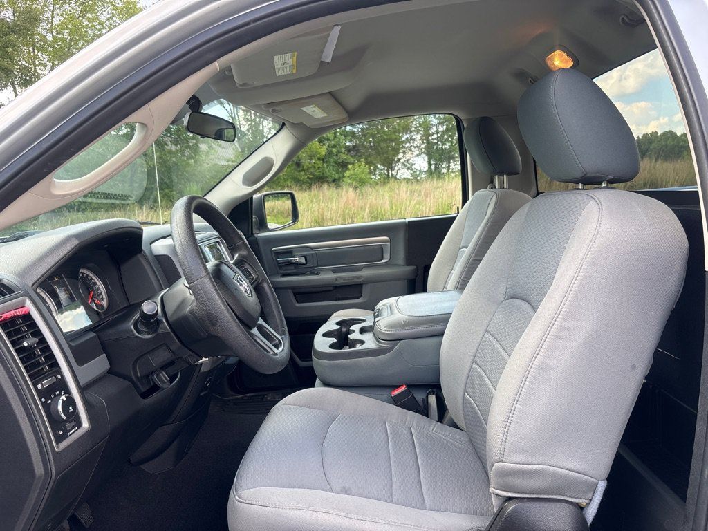 Used 2017 RAM 1500 Express RWD image 11