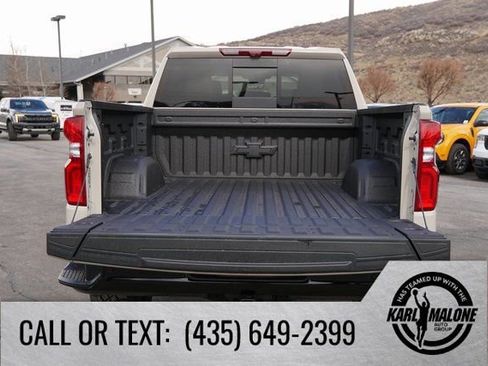 New 2026 Chevrolet Silverado 1500 ZR2 w/ Dark Appearance Package image 7