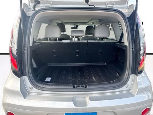Used 2018 Kia Soul + w/ + Primo LIT Package FWD image 33