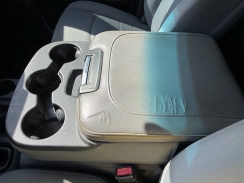 Used 2018 RAM 2500 Tradesman w/ Chrome Appearance Group AWD/4WD image 23