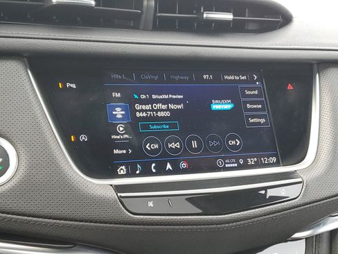 Certified 2022 Cadillac XT5 Premium Luxury image 23