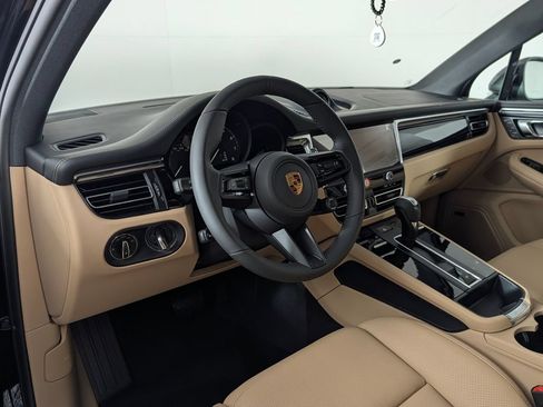 New 2026 Porsche Macan Turbo AWD/4WD image 4