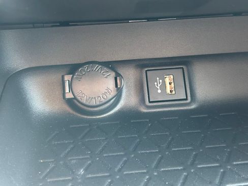 Used 2023 Toyota RAV4 XLE AWD/4WD image 28