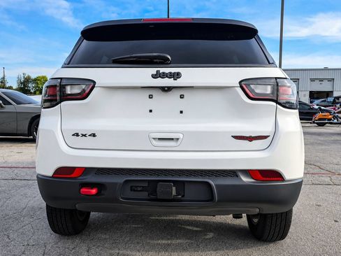 Used 2022 Jeep Compass Trailhawk w/ Trailhawk Elite Group AWD/4WD image 5