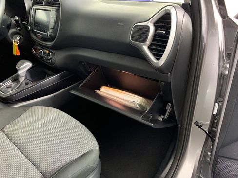 Used 2023 Kia Soul LX w/ Option Group 015 FWD image 41