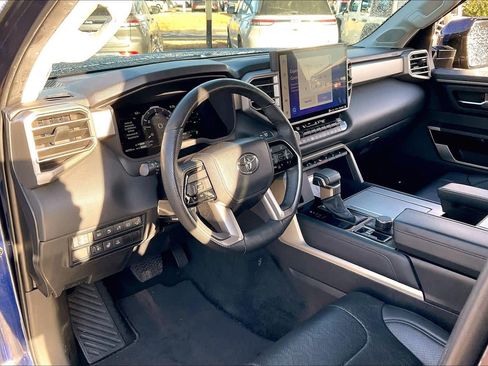 Used 2023 Toyota Sequoia Limited image 15