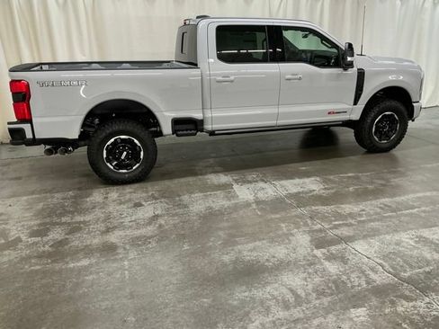 New 2026 Ford F250 Platinum w/ Tremor Off-Road Package AWD/4WD image 2