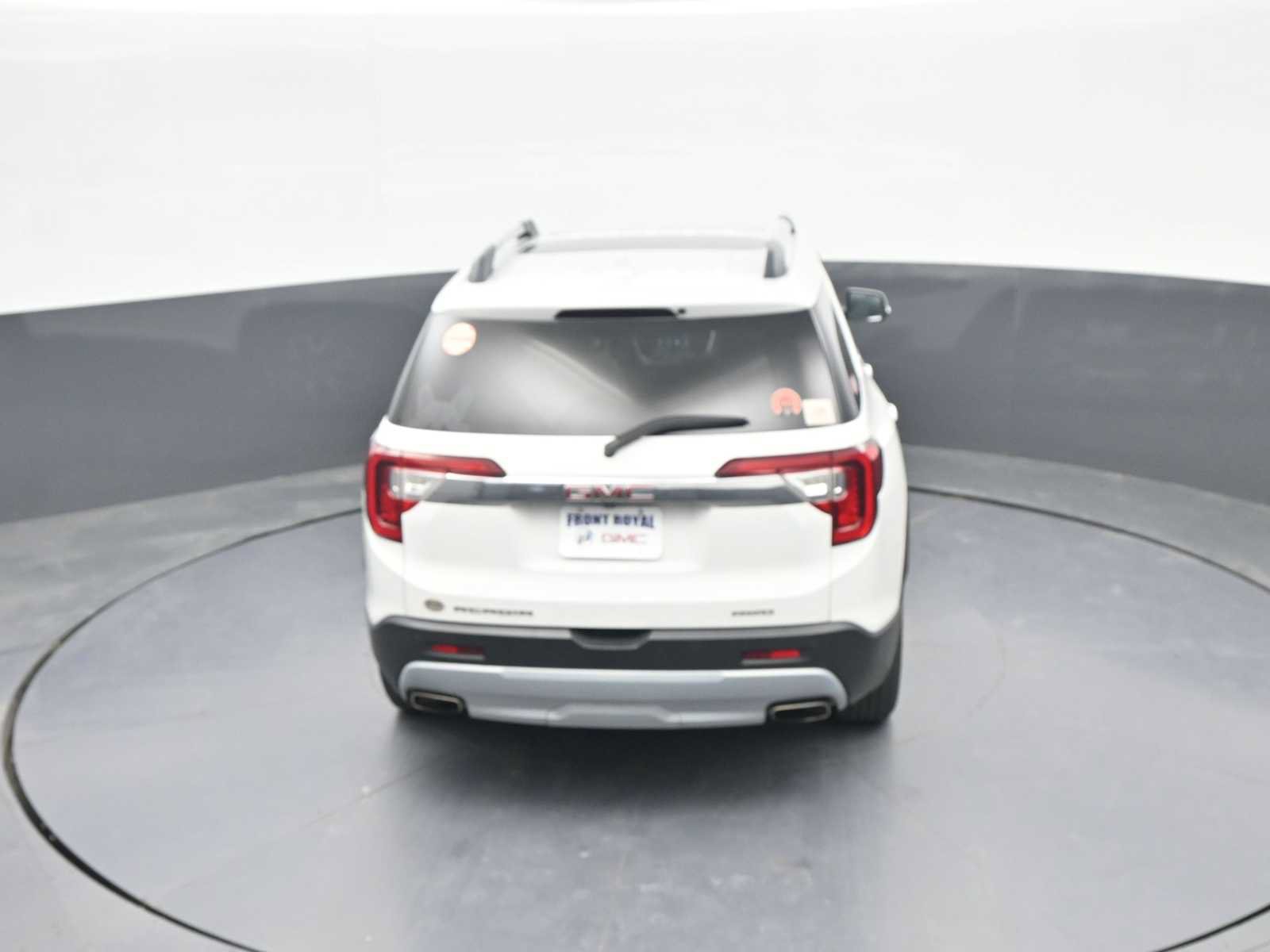 Used 2021 GMC Acadia SLT w/ LPO, Floor Liner Package AWD/4WD image 38