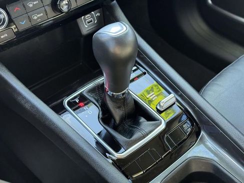 Used 2022 Jeep Compass Latitude image 15