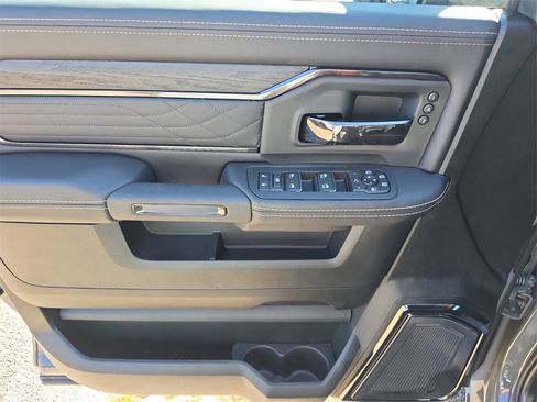 New 2026 RAM 3500 Limited image 18