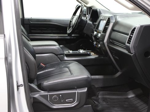 Used 2018 Ford Expedition Max Platinum AWD/4WD image 33