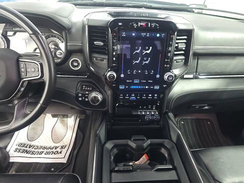 Used 2022 RAM 1500 Limited AWD/4WD image 4