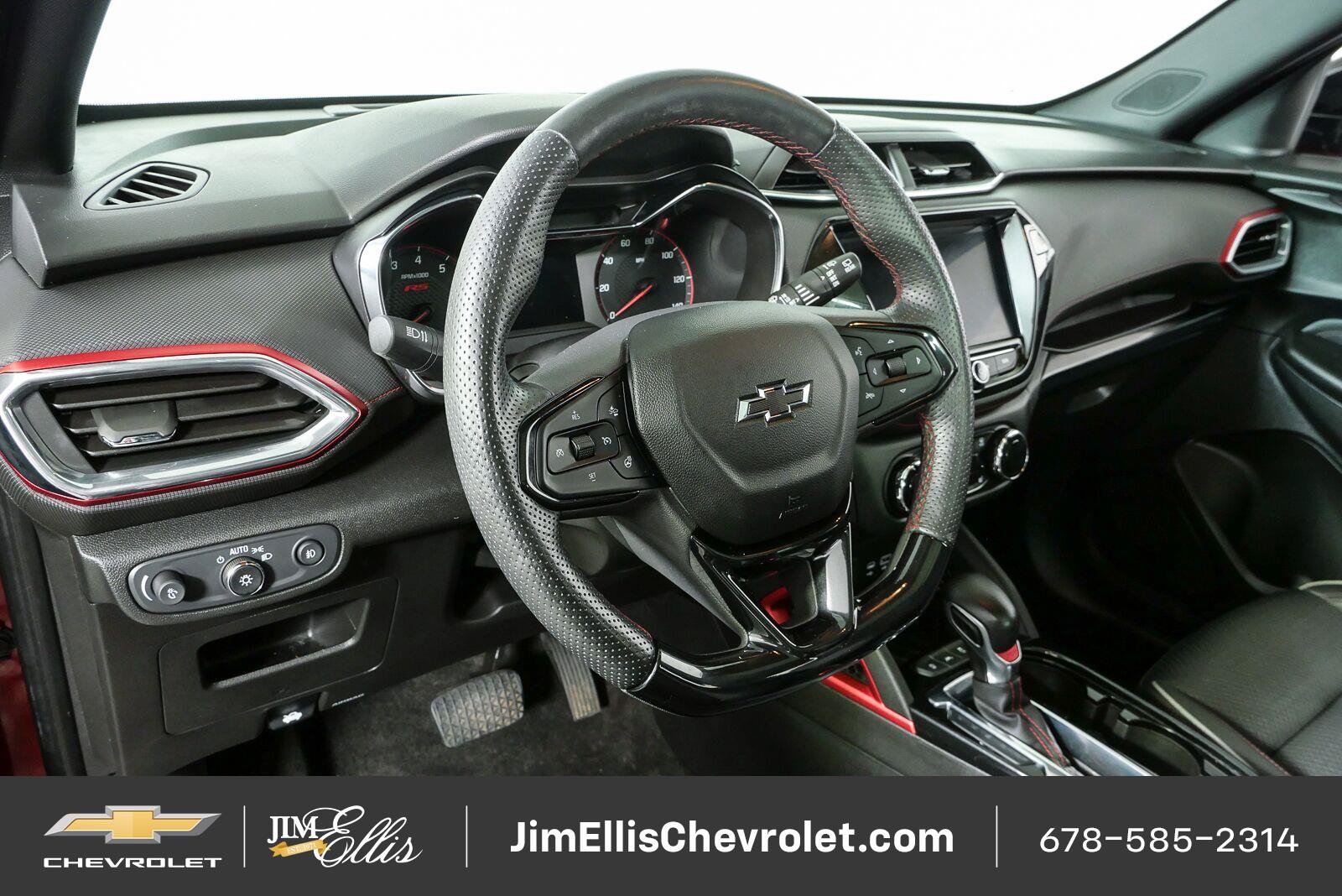 Used 2022 Chevrolet TrailBlazer RS w/ Sun and Liftgate Package FWD image 4