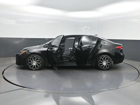 Used 2024 Toyota Corolla LE FWD image 38