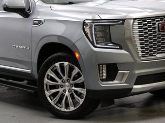 Used 2023 GMC Yukon XL Denali video 3