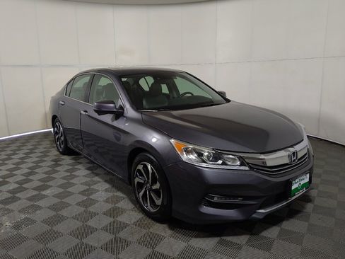 Used 2017 Honda Accord EX-L image 11