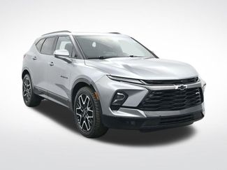 Used 2023 Chevrolet Blazer RS w/ Driver Confidence II Package video 3