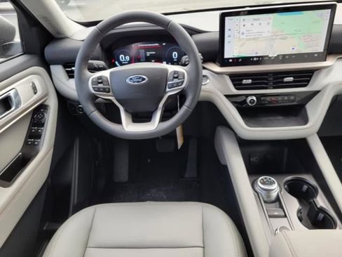 New 2026 Ford Explorer Active w/ Active Comfort Package image 20